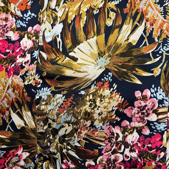 Zara 3/4 sleeved floral blazer - Picture 6 of 14